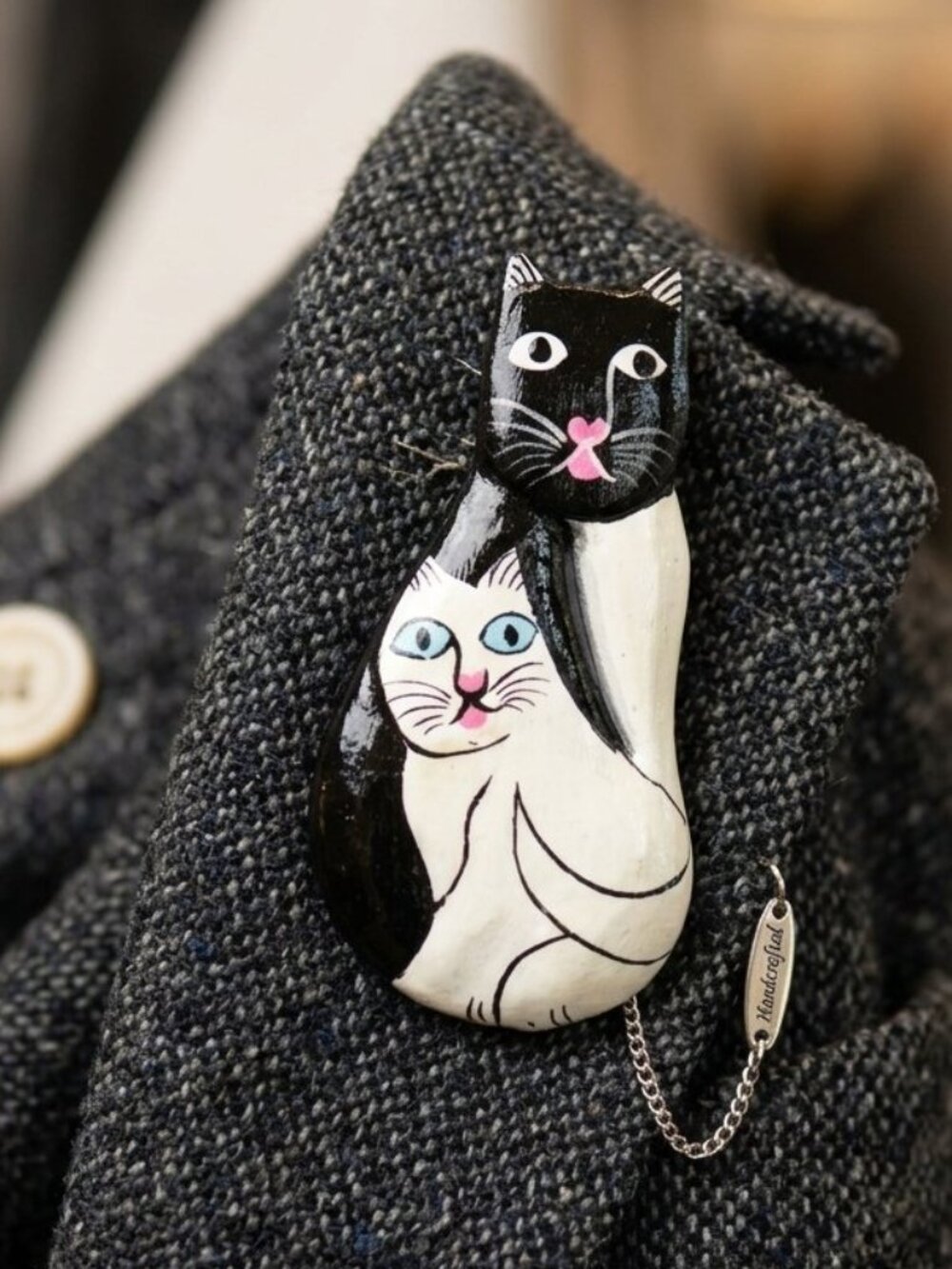 Vintage Folk Art Hand-Painted Cat Duo Wooden Brooch Pin